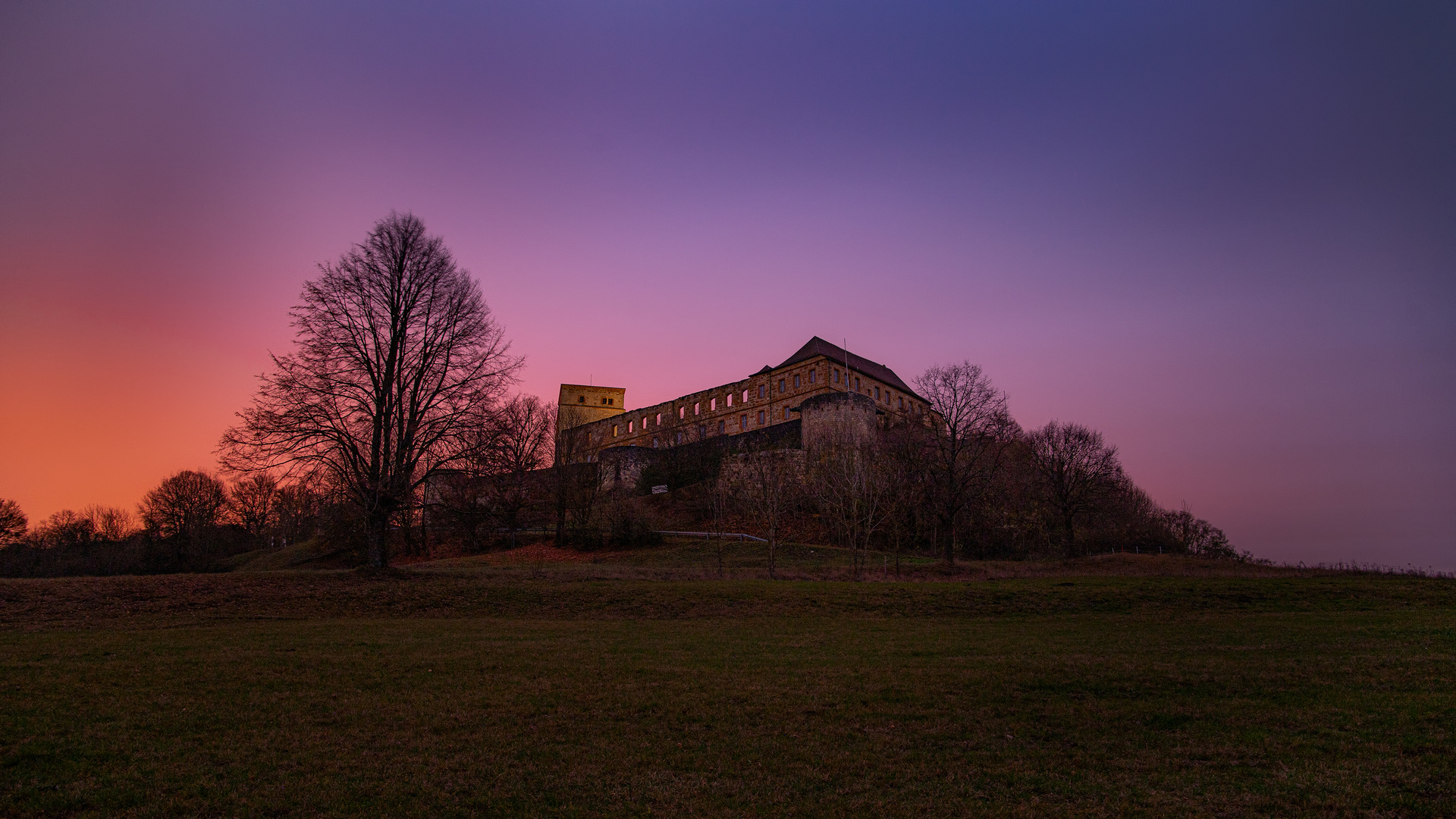 Sonnenaufgang an der Giechburg