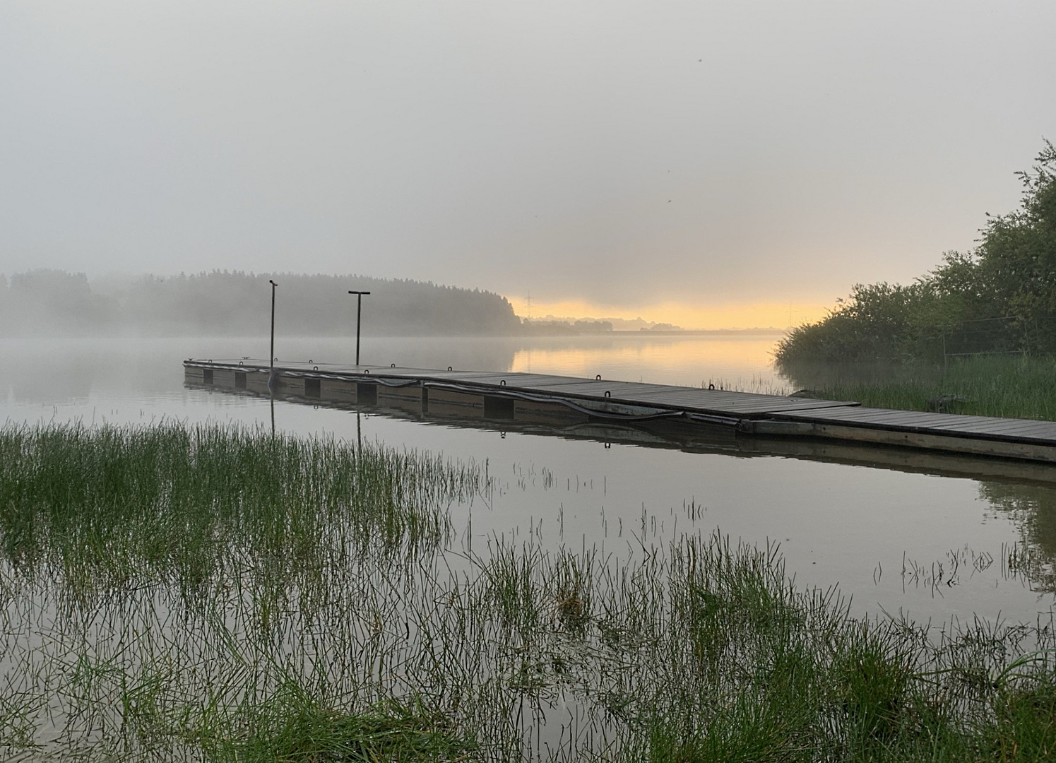 Sonnenaufgang an der Krombachtalsperre