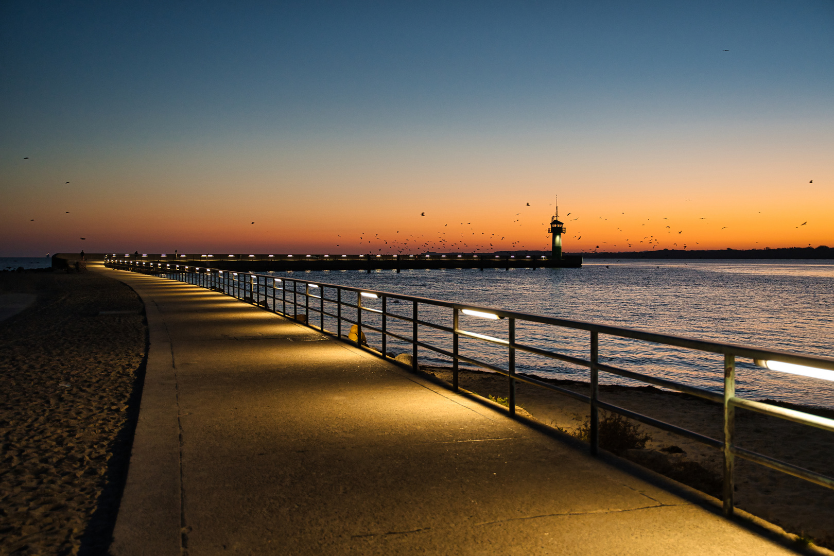 Sonnenaufgang an der Mole