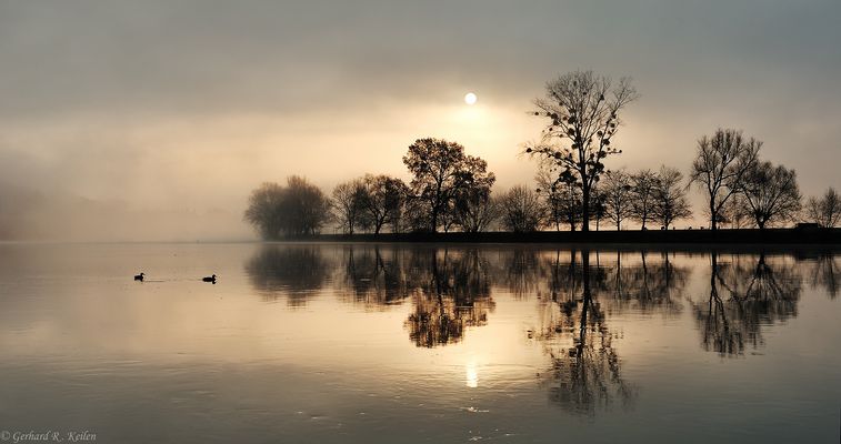 Sonnenaufgang an der Mosel bei Trier