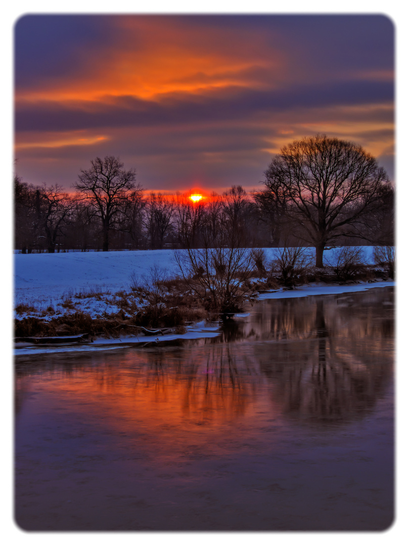 Sonnenaufgang an der Mulde