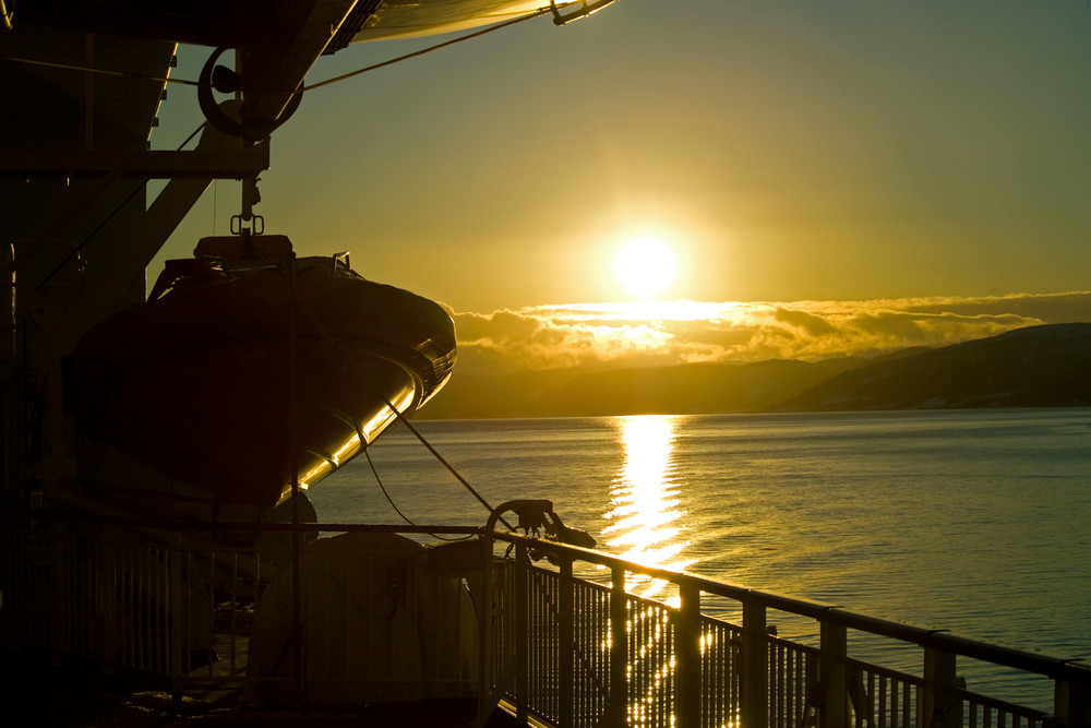 Sonnenaufgang an der Norwegischen Küste