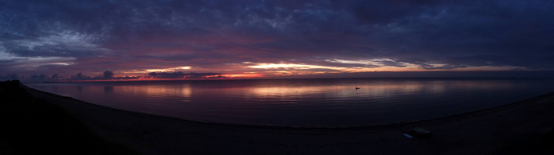 Sonnenaufgang an der Ostsee. Ein Farbenspektakel.