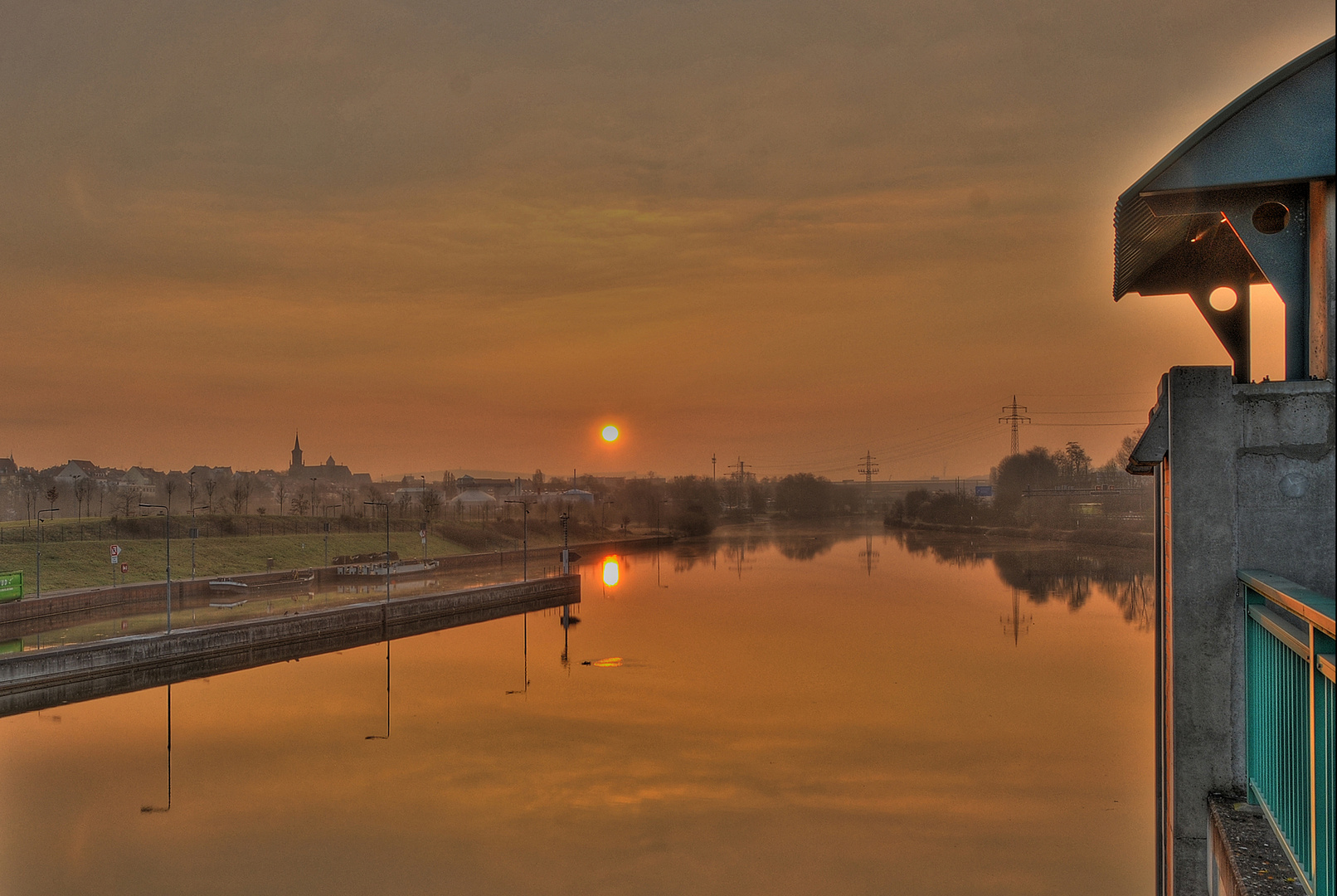 Sonnenaufgang an der Saar (Saarbrücken-Burbach)