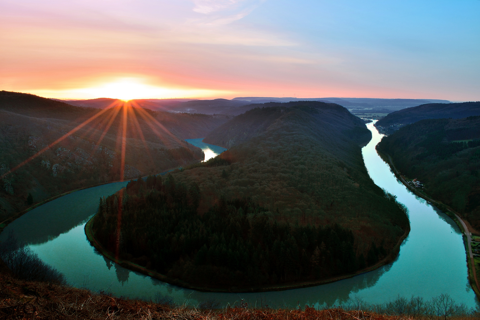 Sonnenaufgang an der Saarschleife