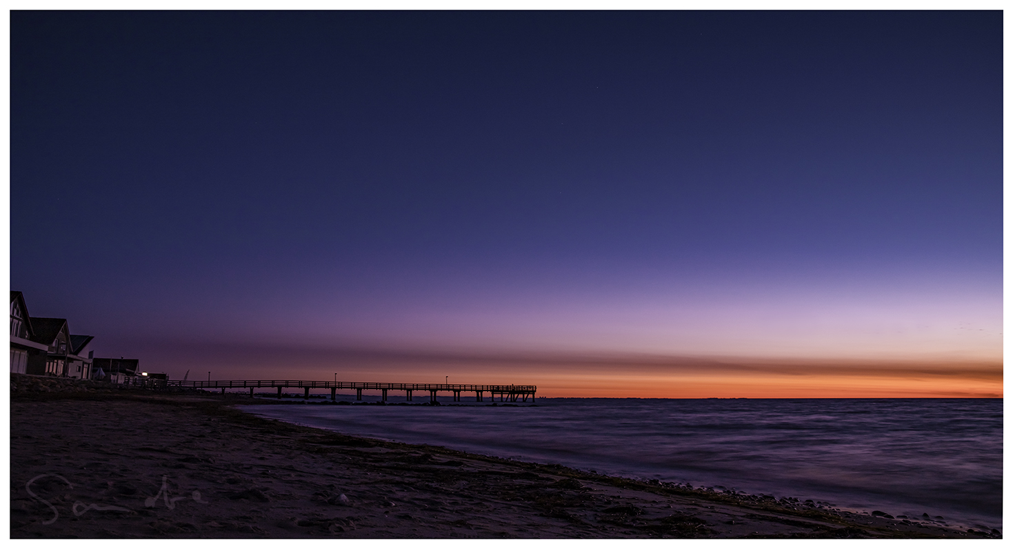 Sonnenaufgang an der Seebrücke