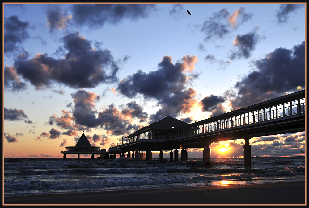 Sonnenaufgang an der Seebrücke Heringsdorf