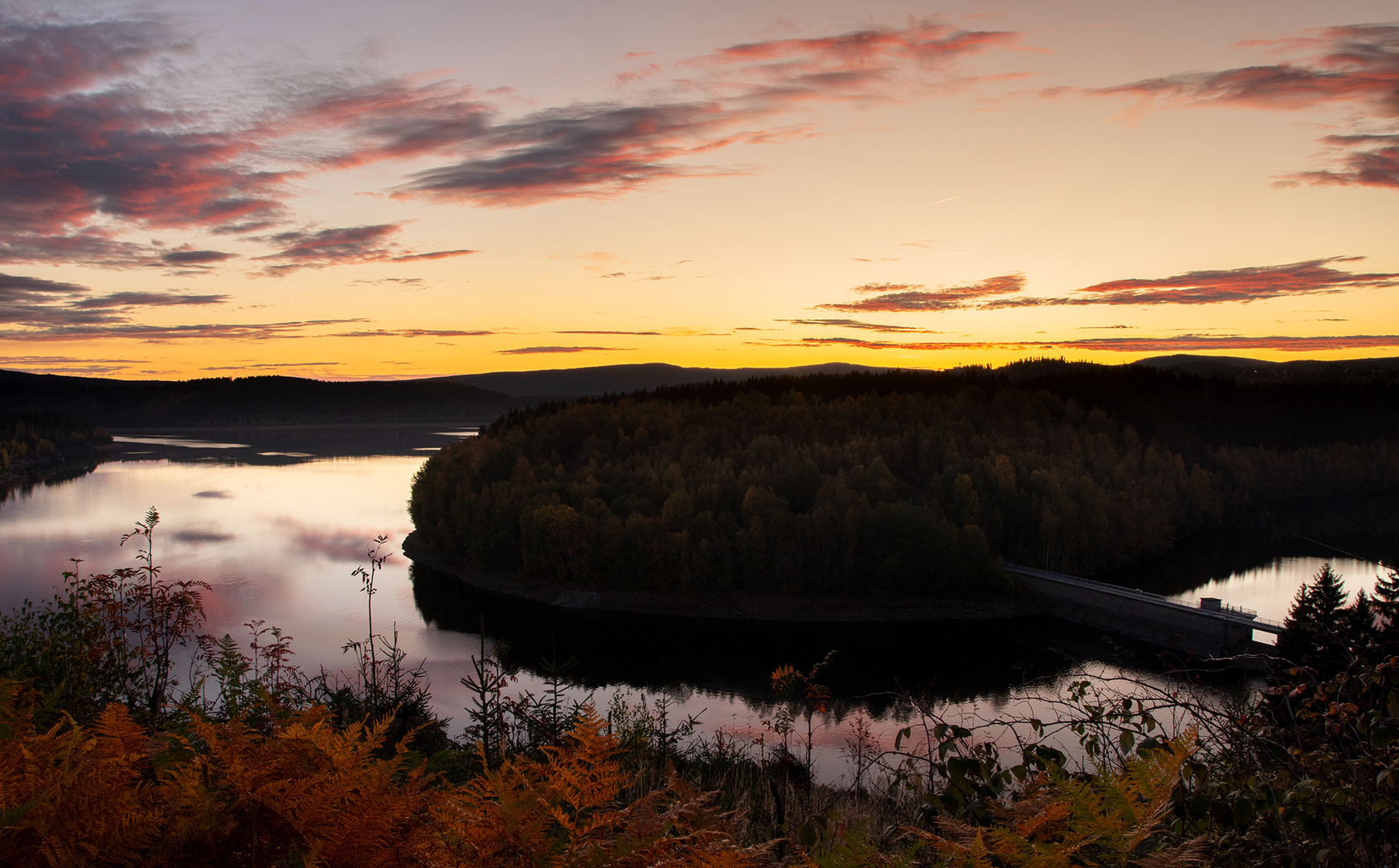 Sonnenaufgang an der Talsperre Eibenstock