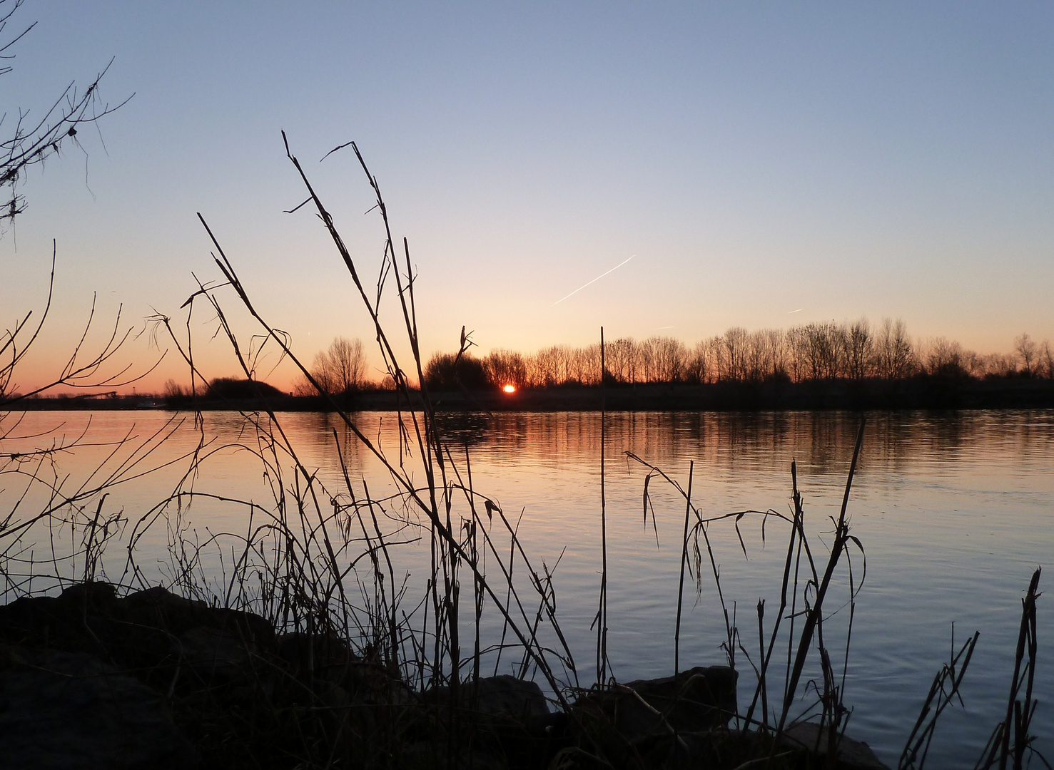 Sonnenaufgang an der Weser