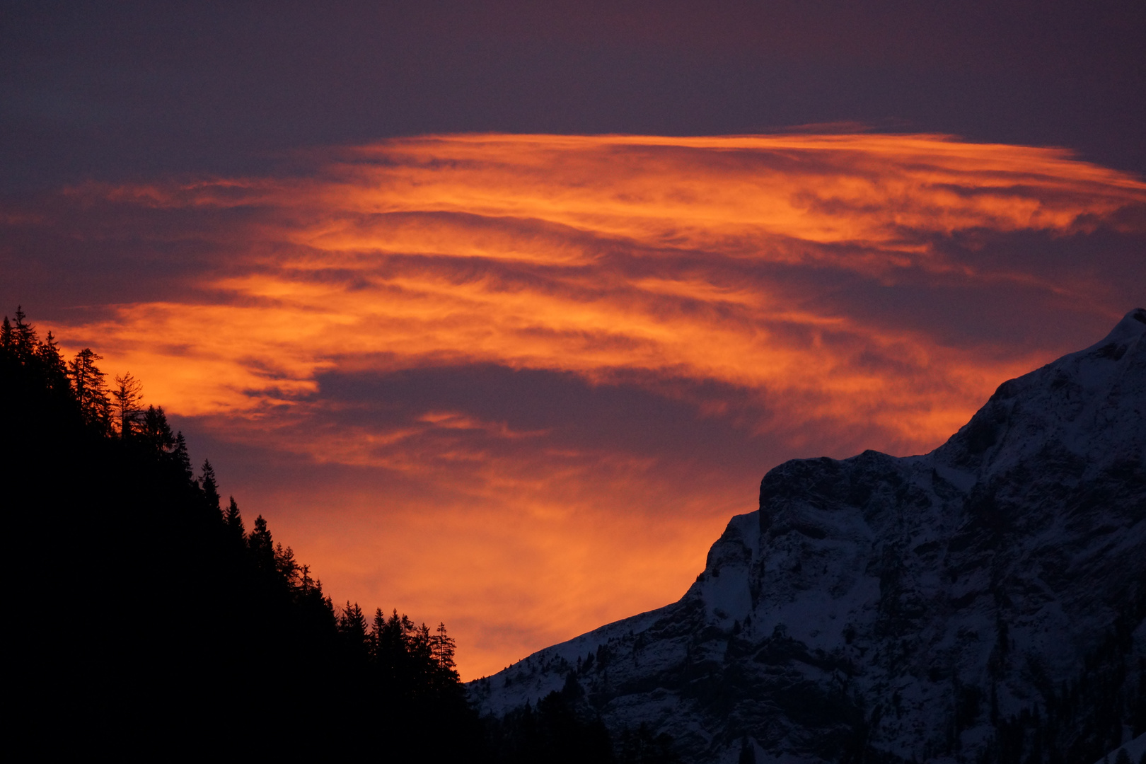 Sonnenaufgang an Heilig Abend (im Jauntal / Hochmatt)