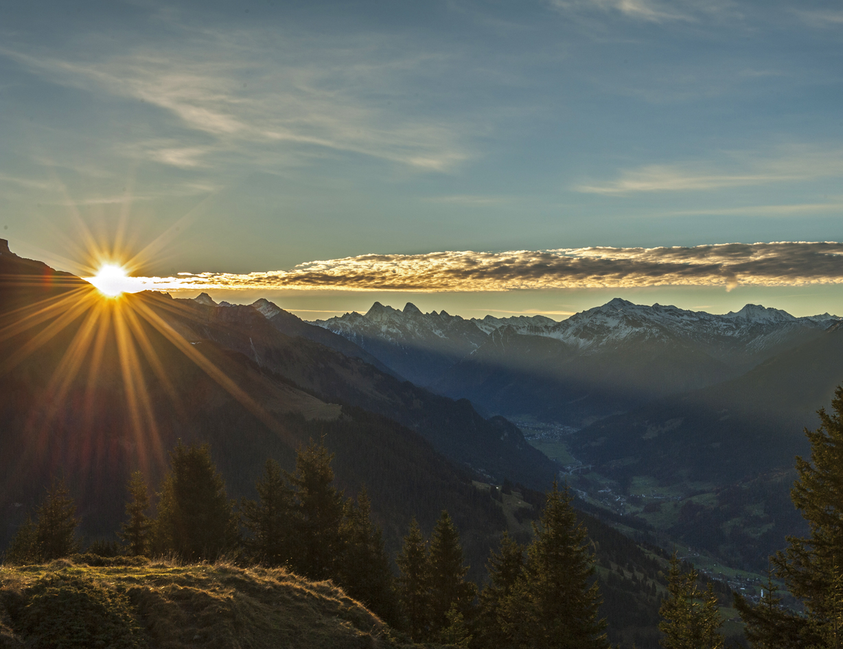 SONNENAUFGANG AUF 2000 MüM