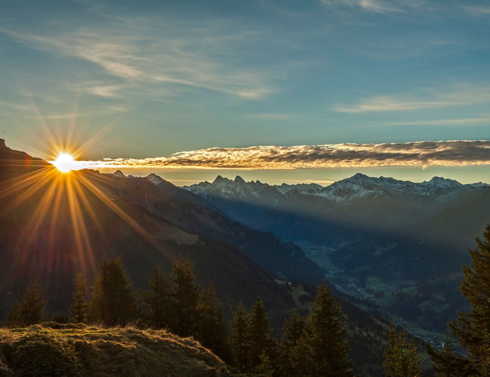 SONNENAUFGANG AUF 2000 MüM