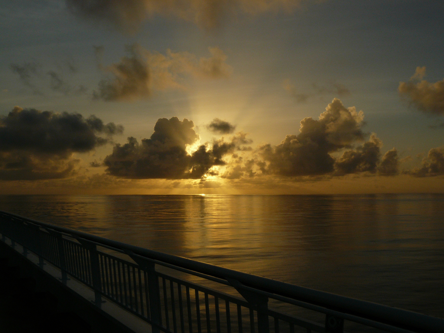 Sonnenaufgang auf dem Atlantik