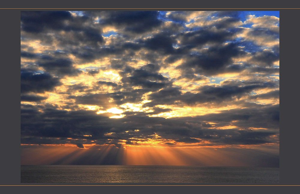 Sonnenaufgang auf dem Atlantik