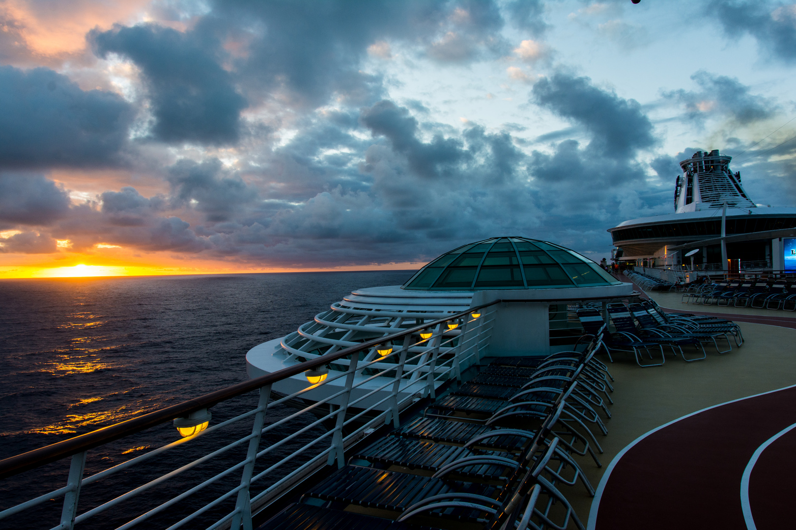 Sonnenaufgang auf dem Atlantik