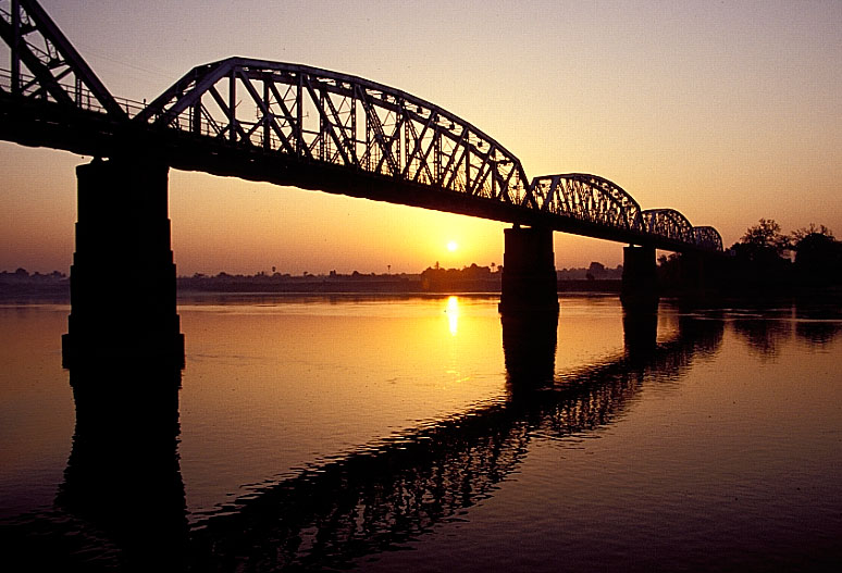 Sonnenaufgang auf dem Ayeyarwady - Teil 4