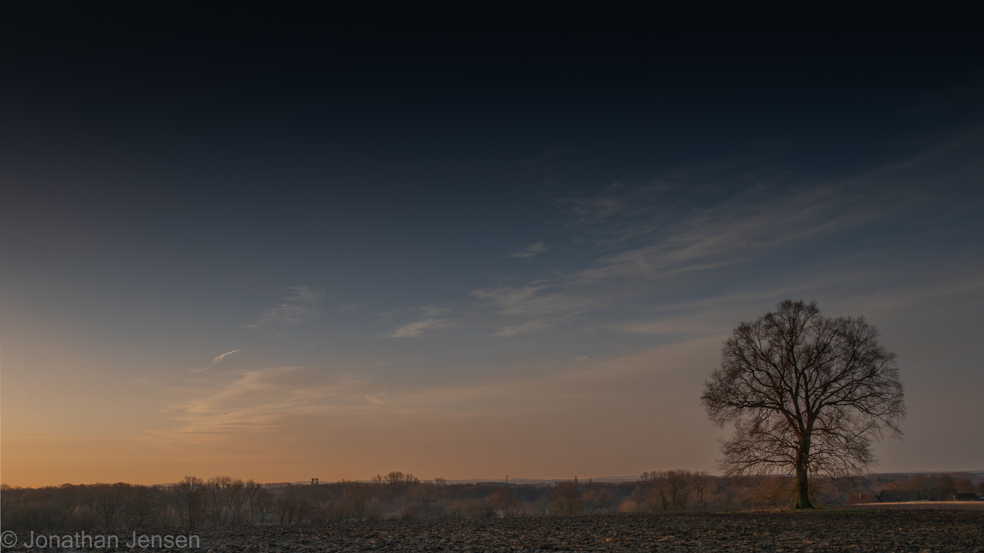 Sonnenaufgang auf dem Feld