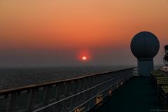 Sonnenaufgang auf dem Oberdeck