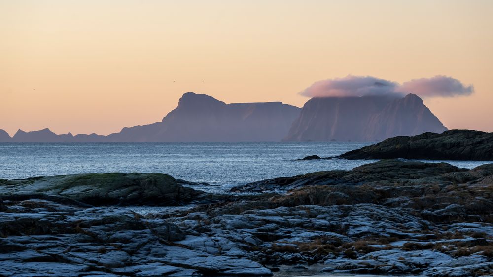 Sonnenaufgang auf den Lofoten