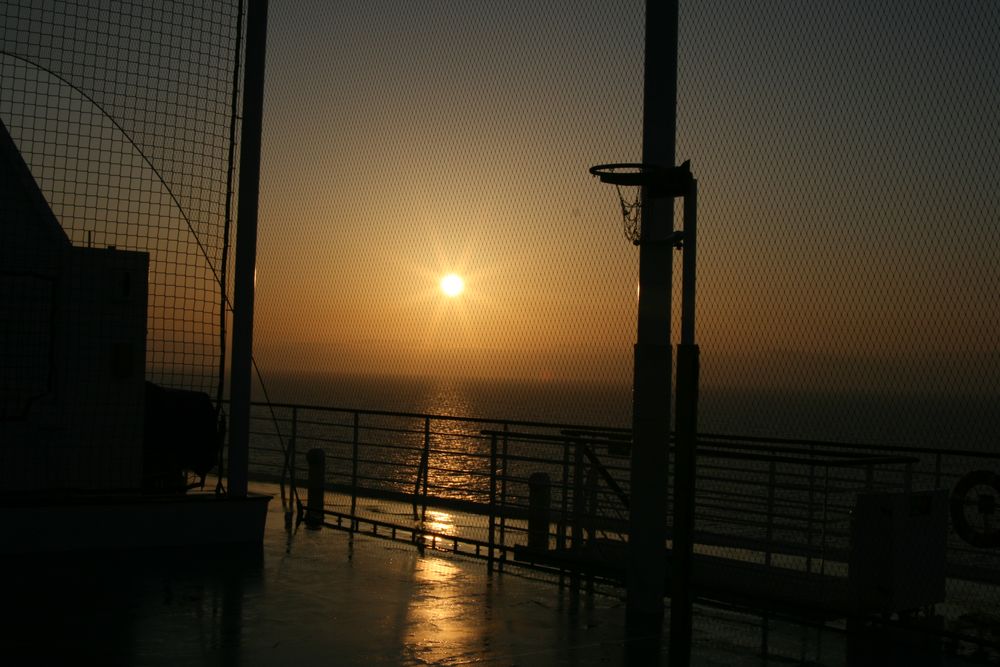 Sonnenaufgang auf der Aida Bella