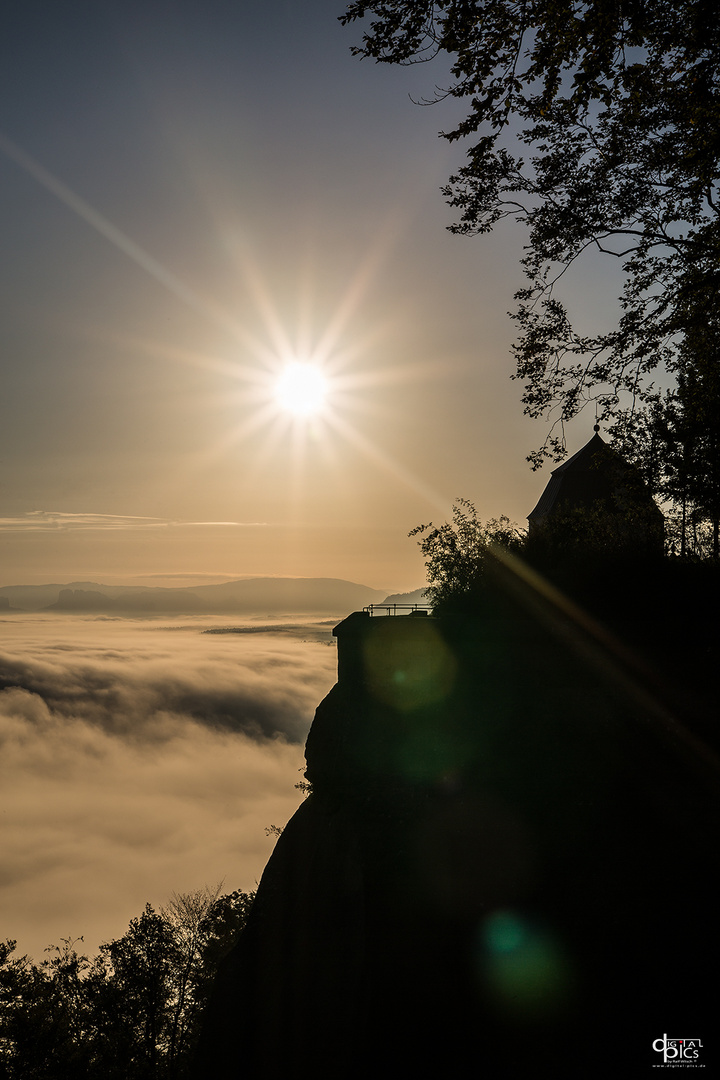 Sonnenaufgang auf der Festung