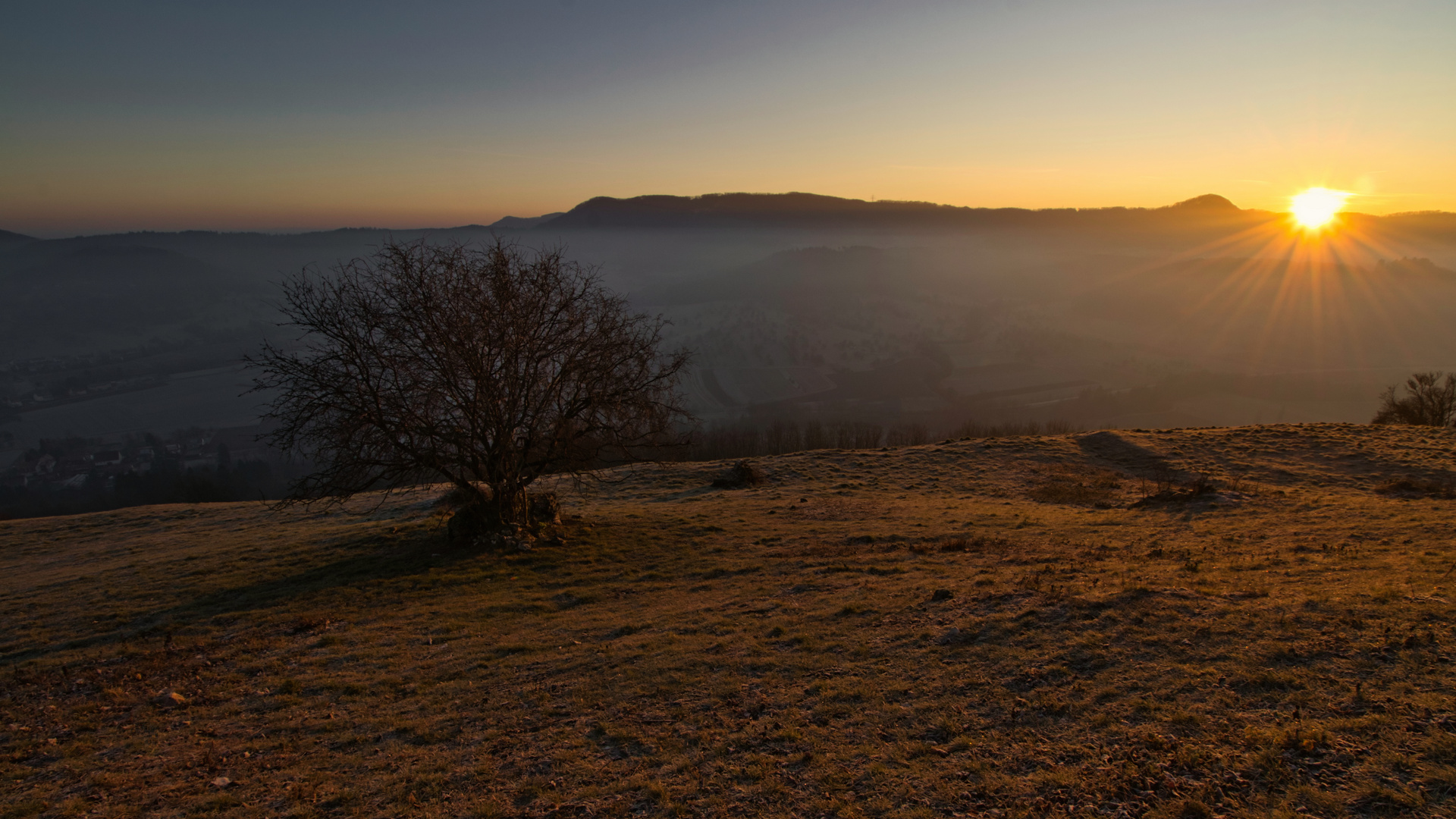 Sonnenaufgang auf der Schwäbischen Alb