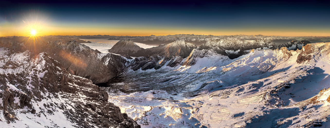 Sonnenaufgang auf der Zugspitze