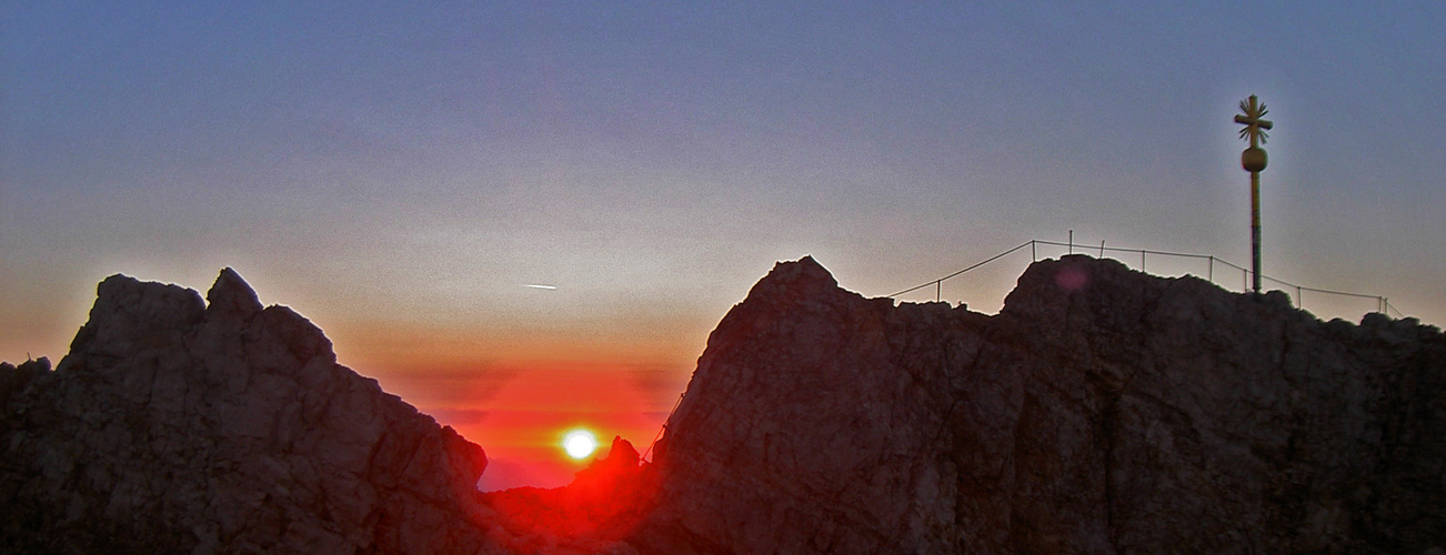 Sonnenaufgang auf der Zugspitze