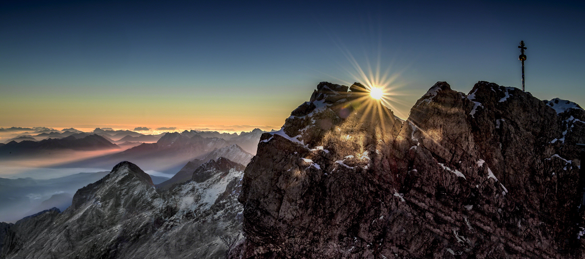 Sonnenaufgang auf der Zugspitze