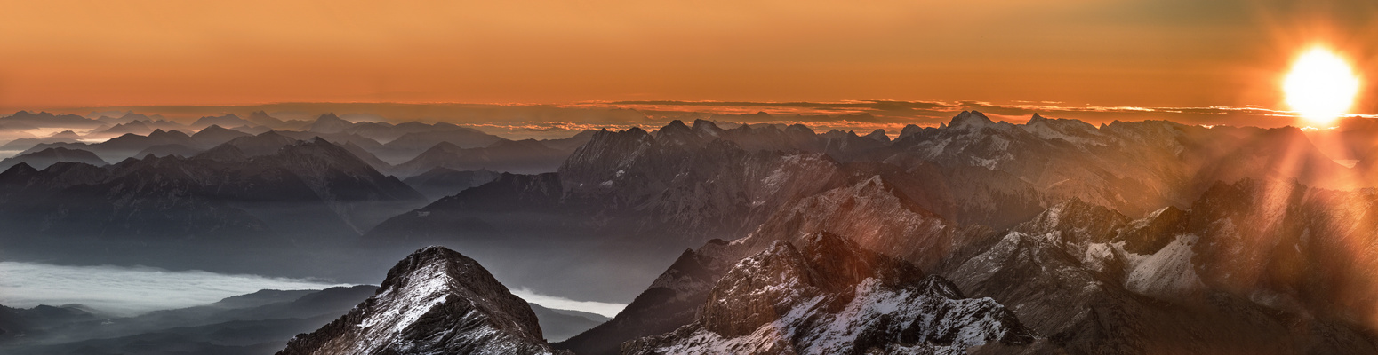 Sonnenaufgang auf der Zugspitze
