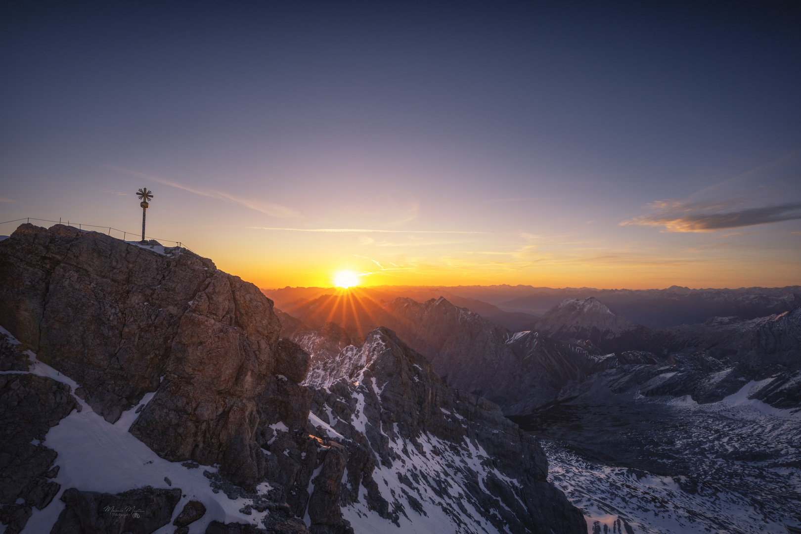 Sonnenaufgang auf Deutschlands höchstem Berg.