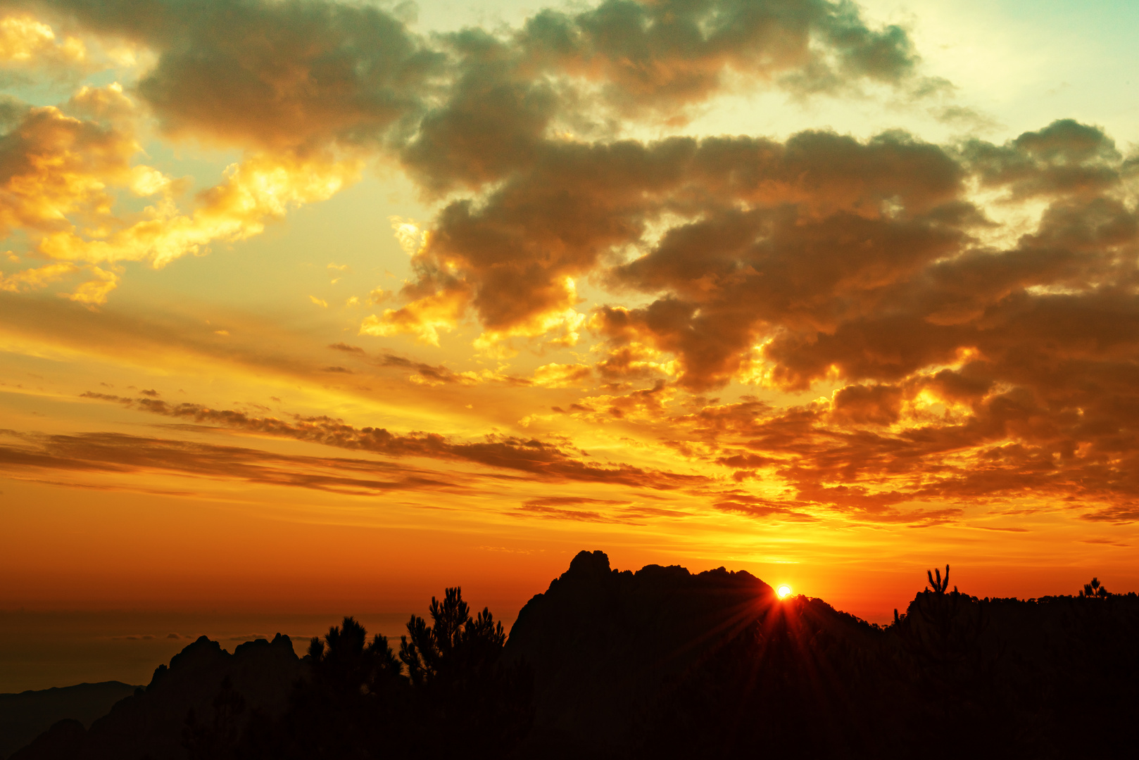 Sonnenaufgang auf Korsika