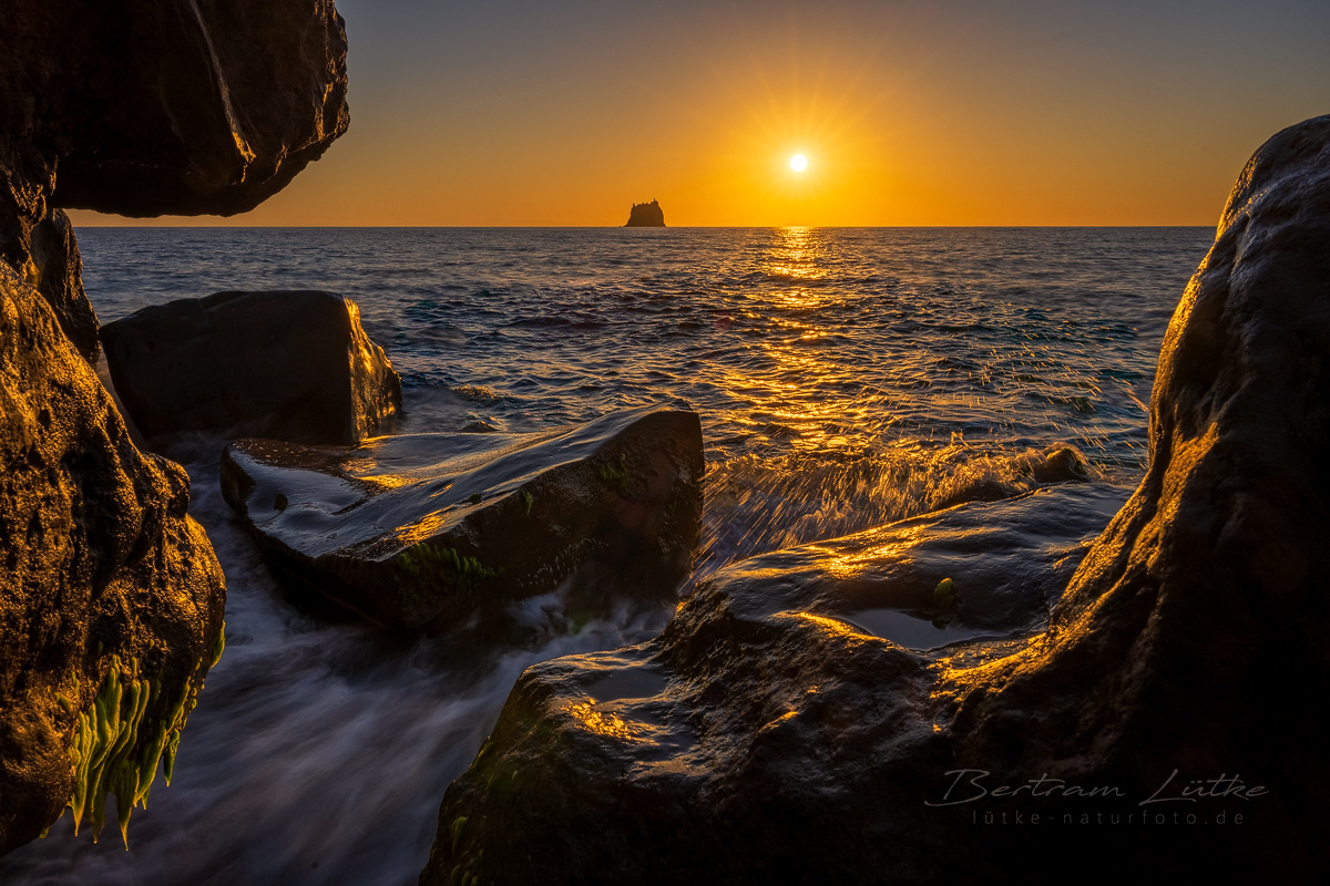 Sonnenaufgang auf Stromboli