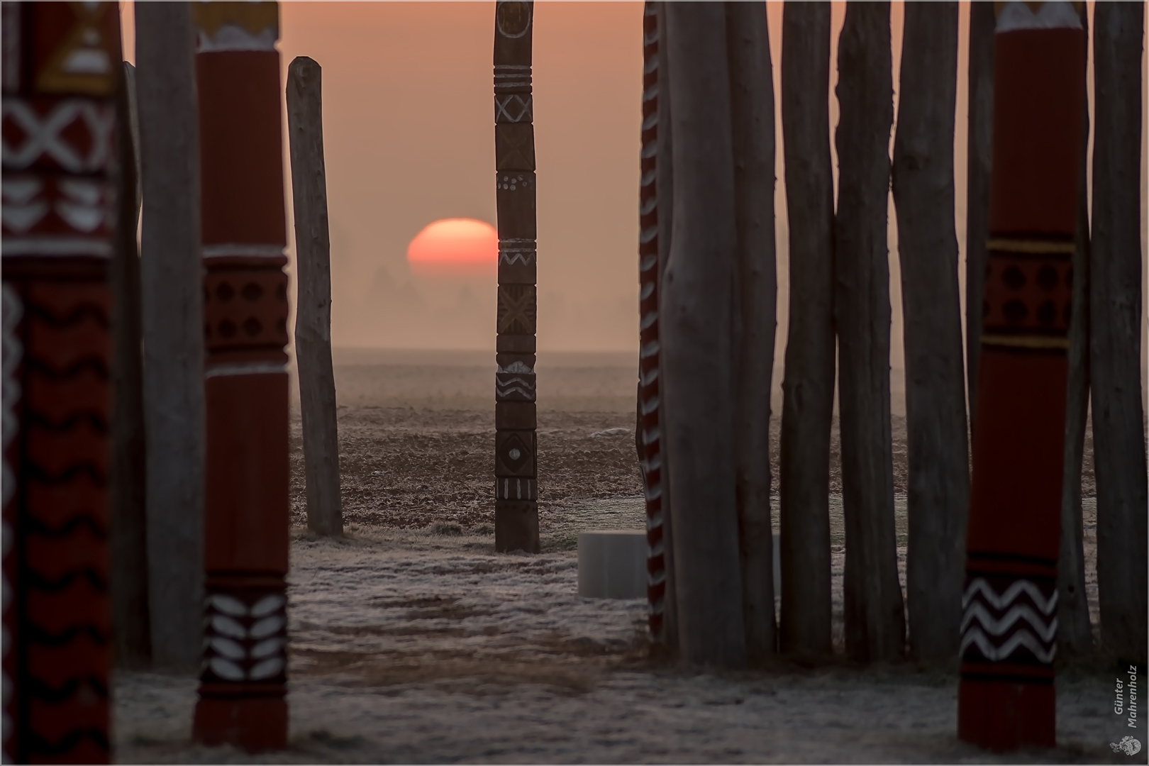 Sonnenaufgang aus dem Ringheiligtum gesehen