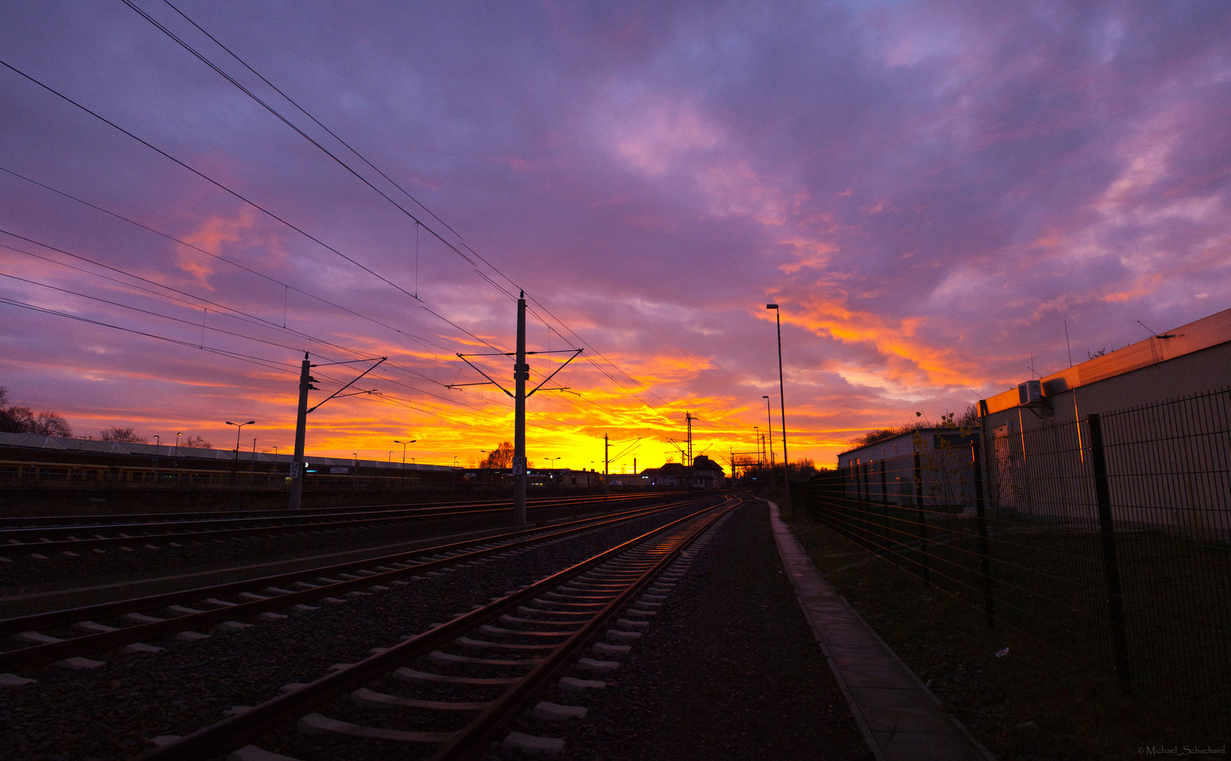 Sonnenaufgang Bahnhof Erkner