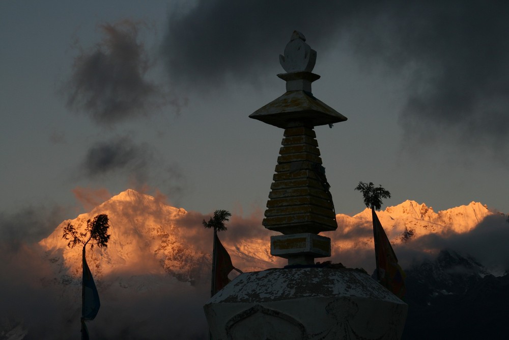 Sonnenaufgang Baiman Schneeberg (China)