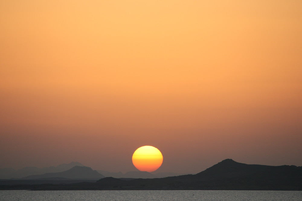 Sonnenaufgang bei Abu Simbel