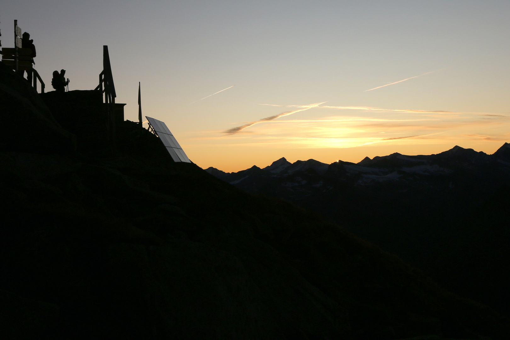 Sonnenaufgang bei der Neuen Prager Hütte