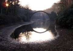 Sonnenaufgang bei der Rakotzbrücke im Kromlauer Park