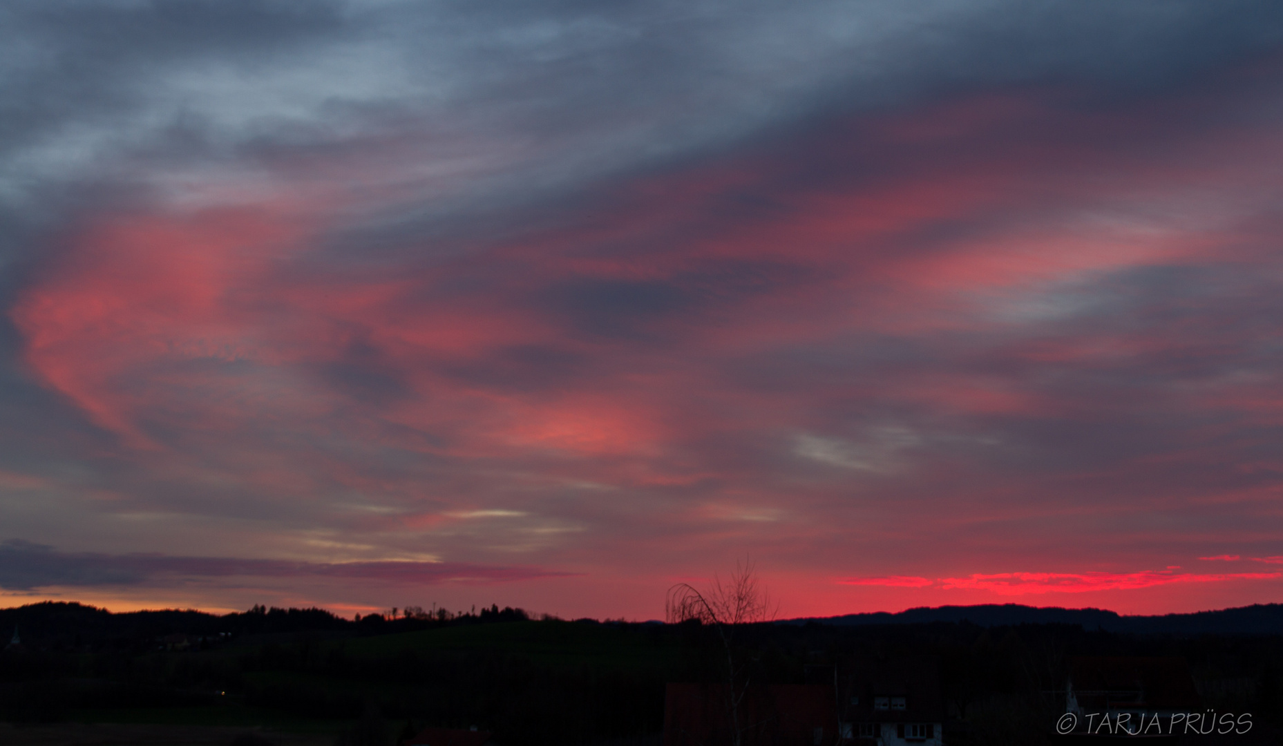 Sonnenaufgang bei Föhnsturm