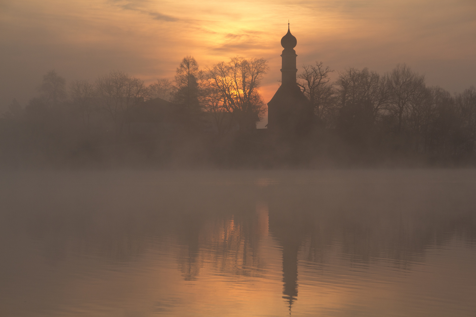 Sonnenaufgang bei Kloster Seeon