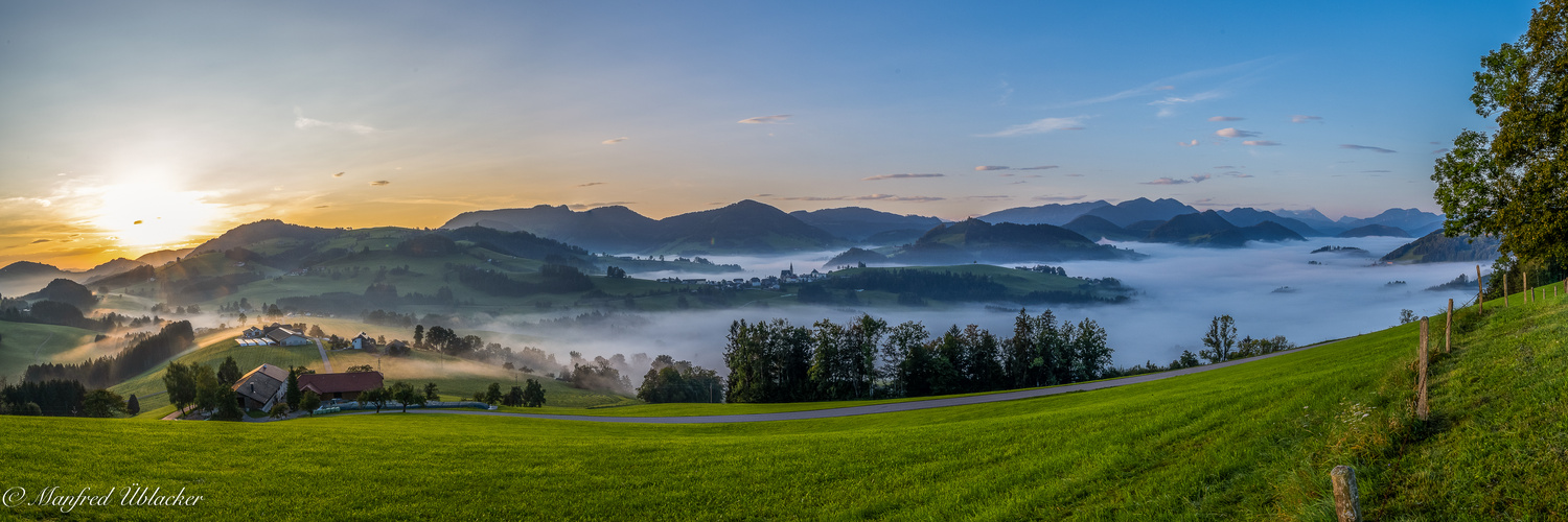 Sonnenaufgang bei Maria Neustift ...