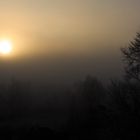 Sonnenaufgang bei Nebel