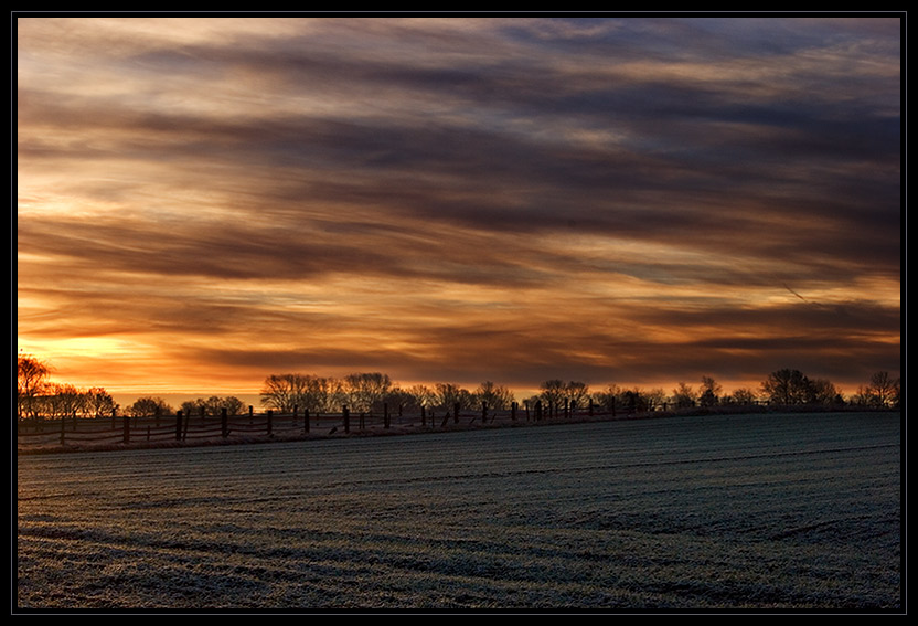 Sonnenaufgang bei Rauhreif