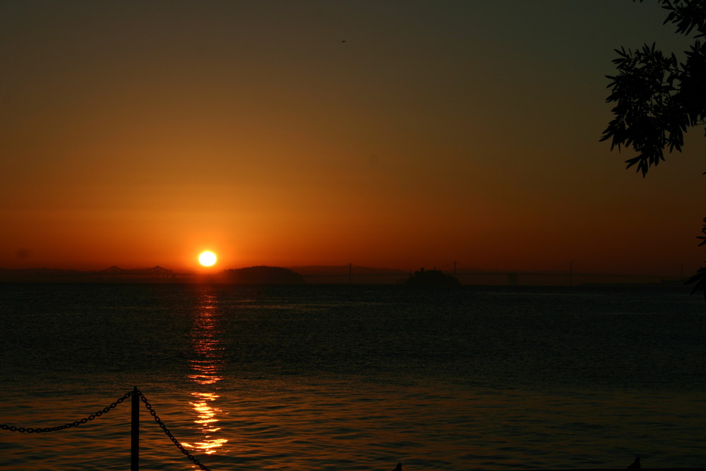 Sonnenaufgang bei San Francisco, CA.