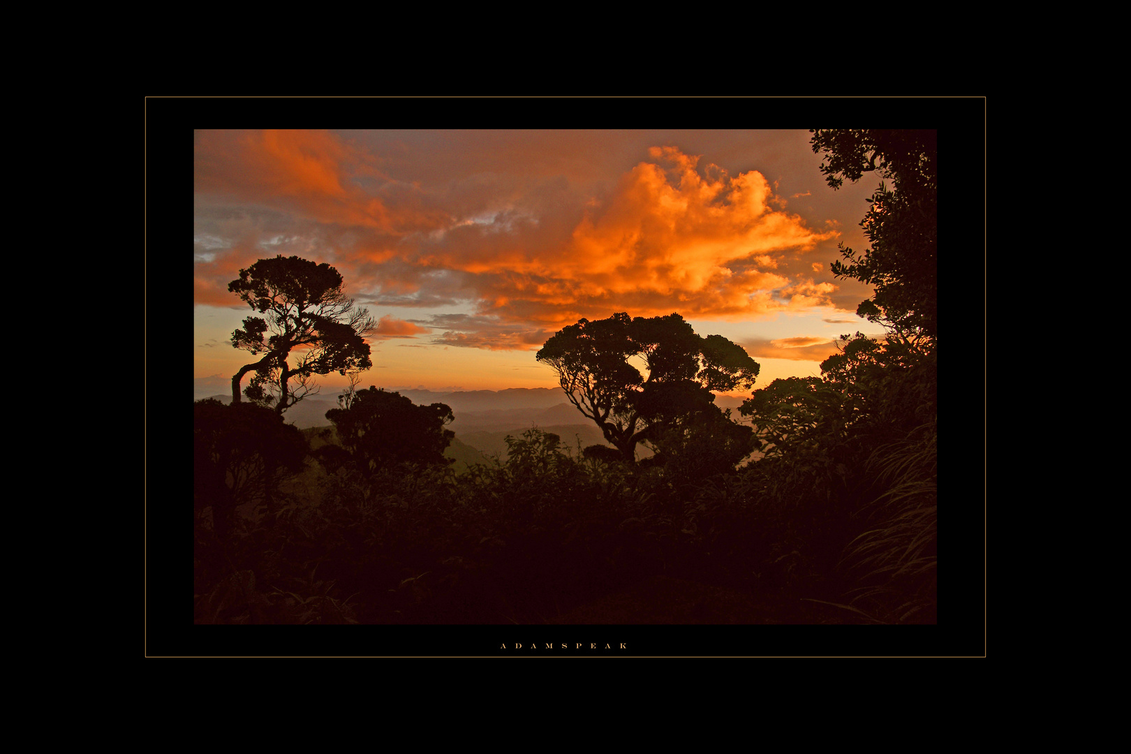 Sonnenaufgang beim Adamspeak