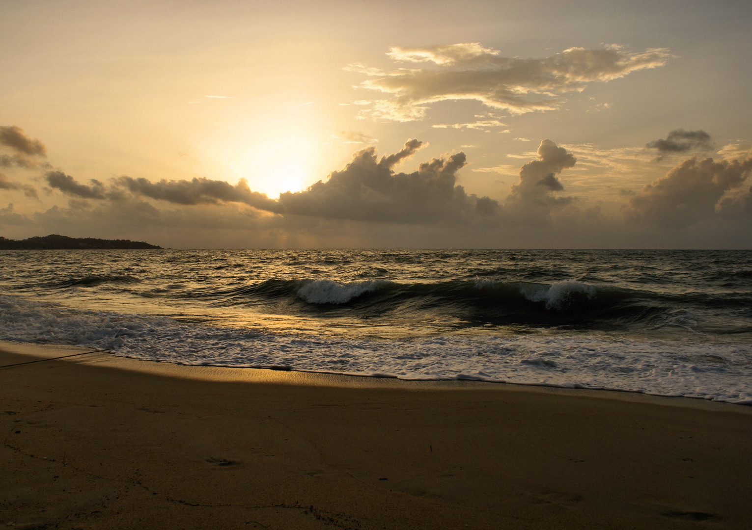 Sonnenaufgang fast ohne Sonne