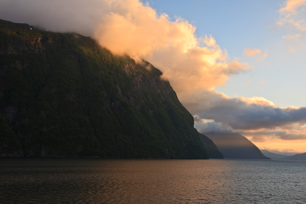 Sonnenaufgang Geiranger Fjord, Norwegen