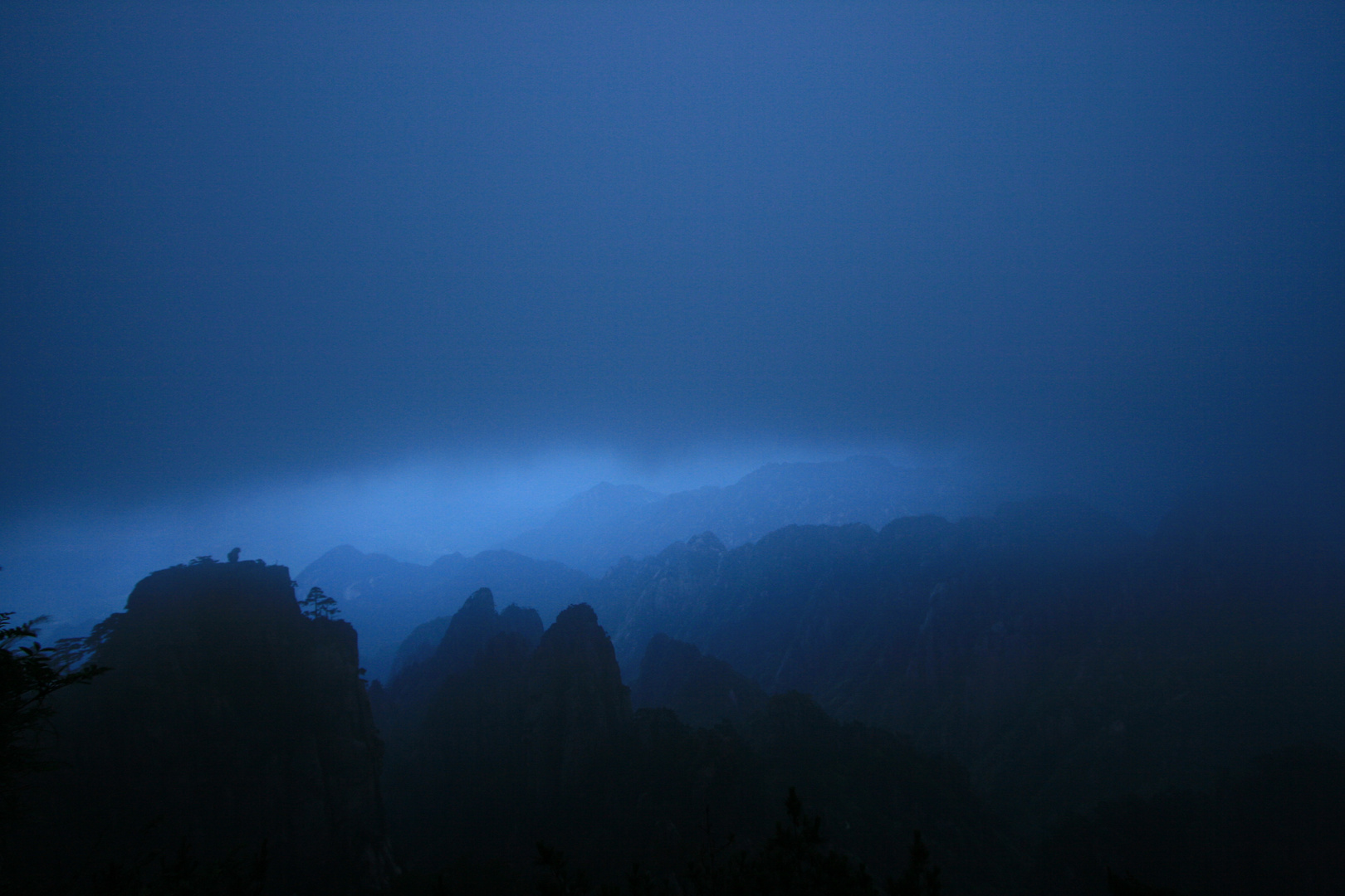 Sonnenaufgang Gelbe Berge