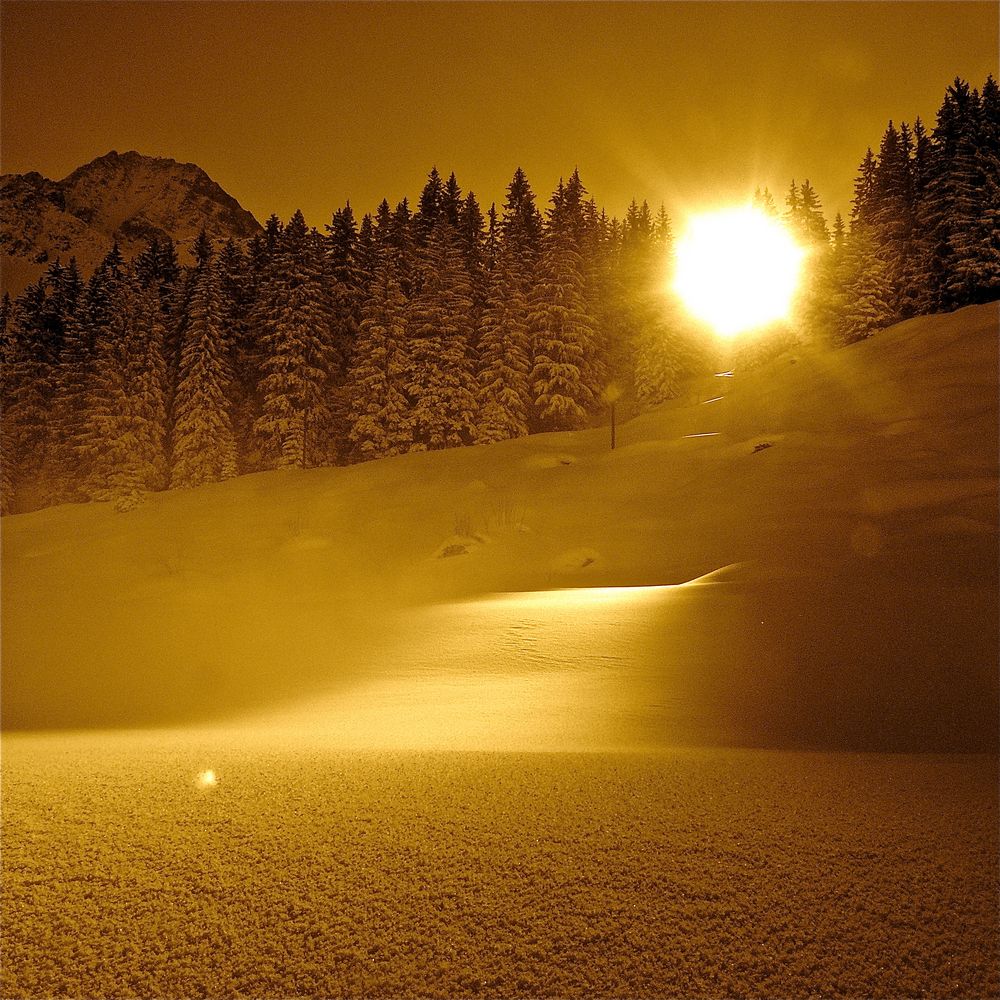 Sonnenaufgang , Golzern, Uri, Schweiz by peter tresch 